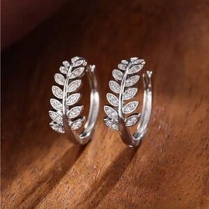 Cubic Zirconia Leaf Decor‎ Hoop Earrings